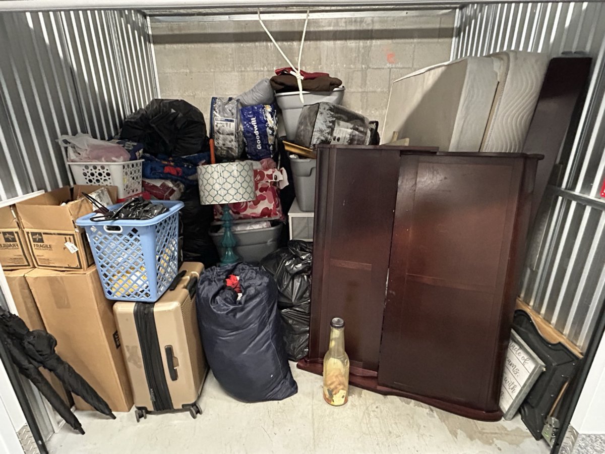 5 x 10 storage unit in North Miami, FL
