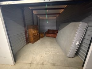 10 x 20 unit in Annapolis