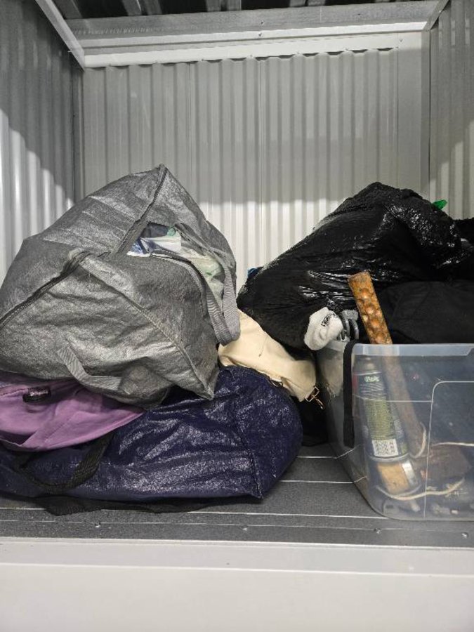 4 x 3 storage unit in Los Angeles, CA