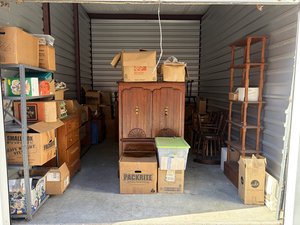 10 x 15 unit in Havre De Grace