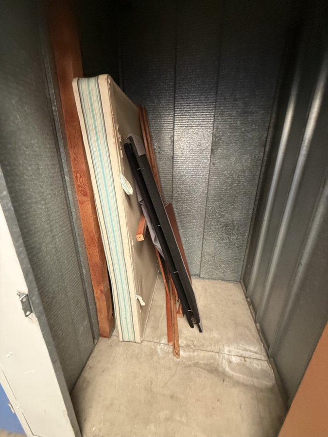 5 x 5 storage unit in Montclair, CA