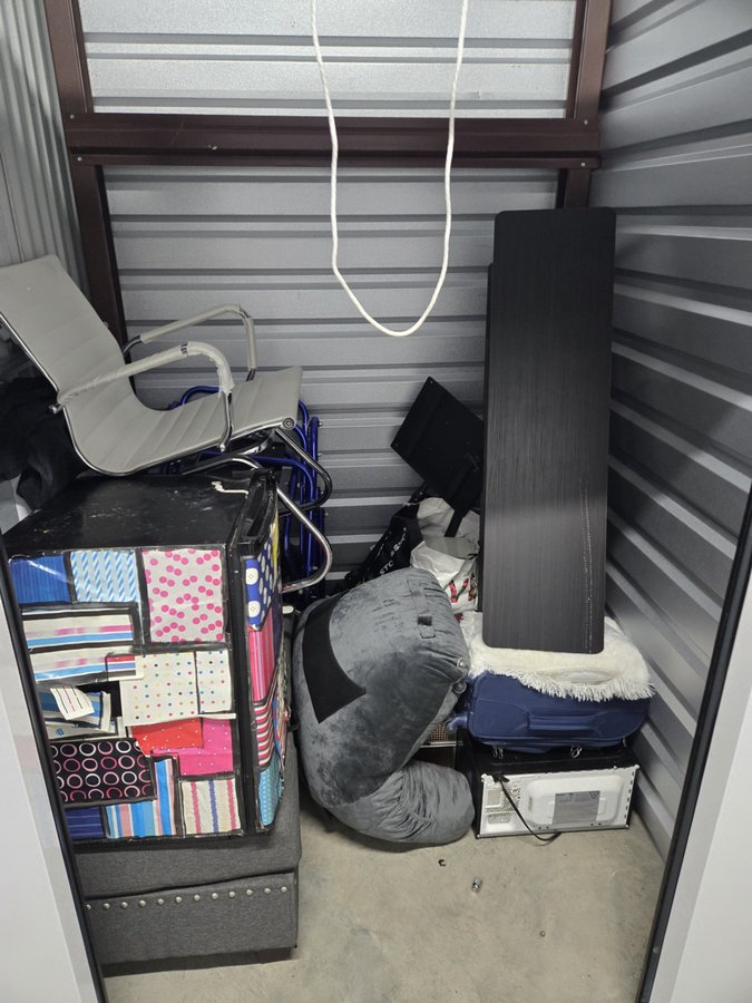 5 x 5 storage unit in Irvington, NJ