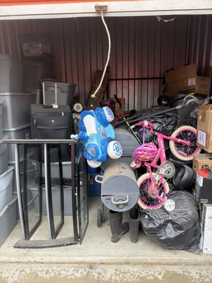10 x 10 storage unit in Canton, MI