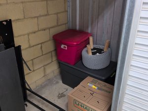10 x 5 unit in Canton