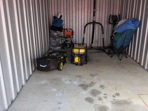 10 x 20 unit in Canton