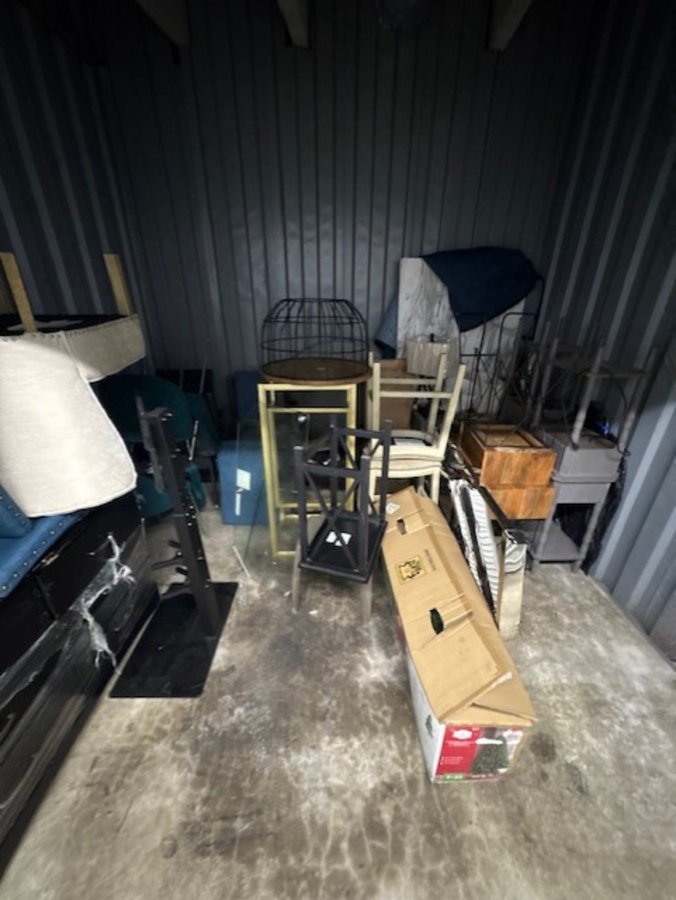 10 x 10 storage unit in Dania Beach, FL