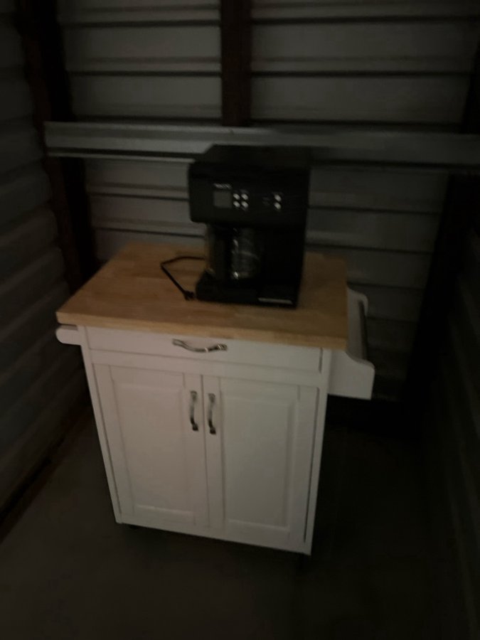 10 x 5 storage unit in Farmingdale, NY