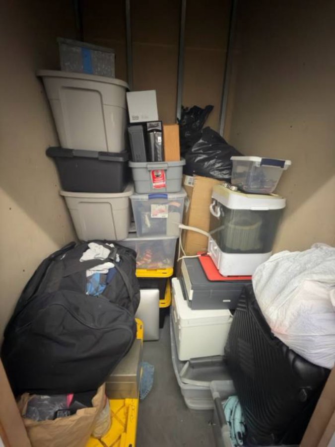 5 x 5 storage unit in Huntington Beach, CA