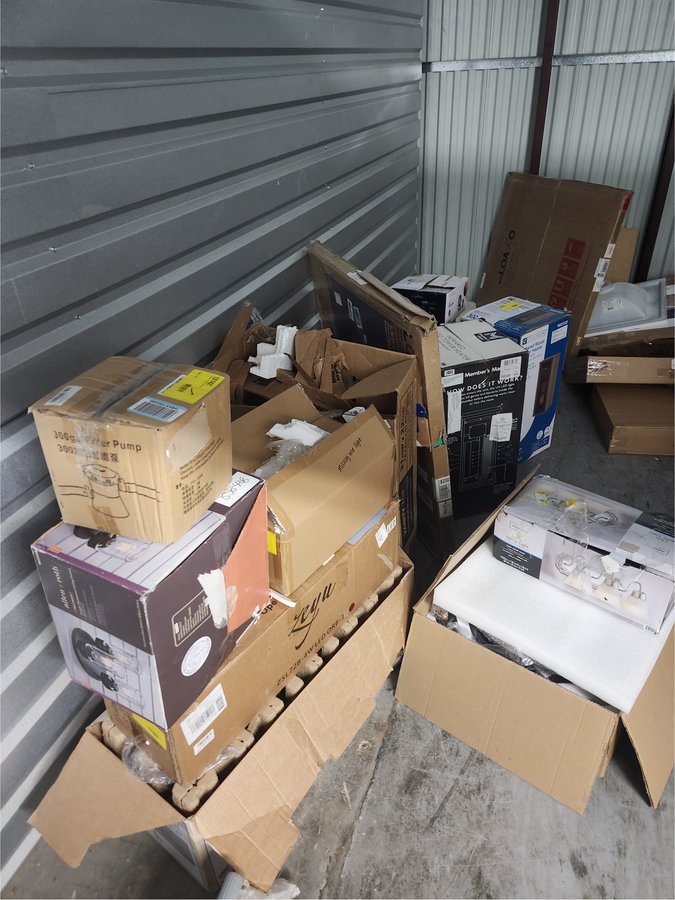 10 x 15 storage unit in Charlotte, NC