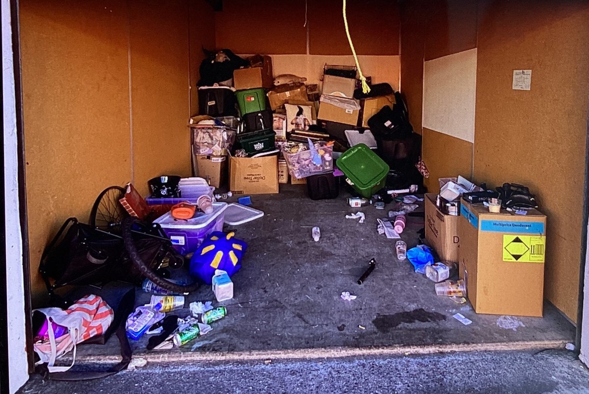 10 x 15 storage unit in Sacramento, CA