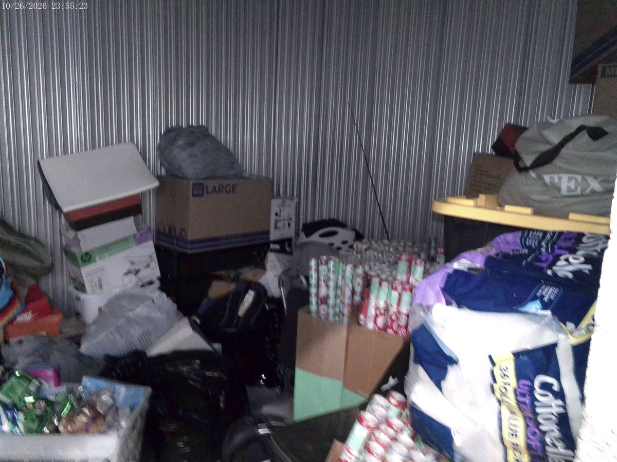 10 x 20 storage unit in Pembroke Pines , FL