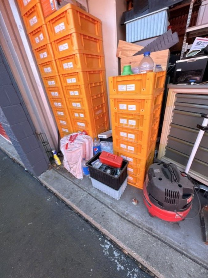 10 x 20 storage unit in Newington, CT