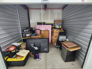 10 x 10 unit in Port St Lucie
