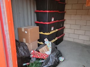 10 x 10 unit in Bakersfield