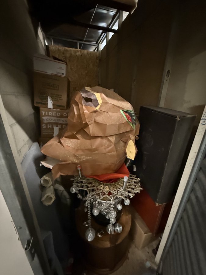 5 x 10 storage unit in Montebello, CA
