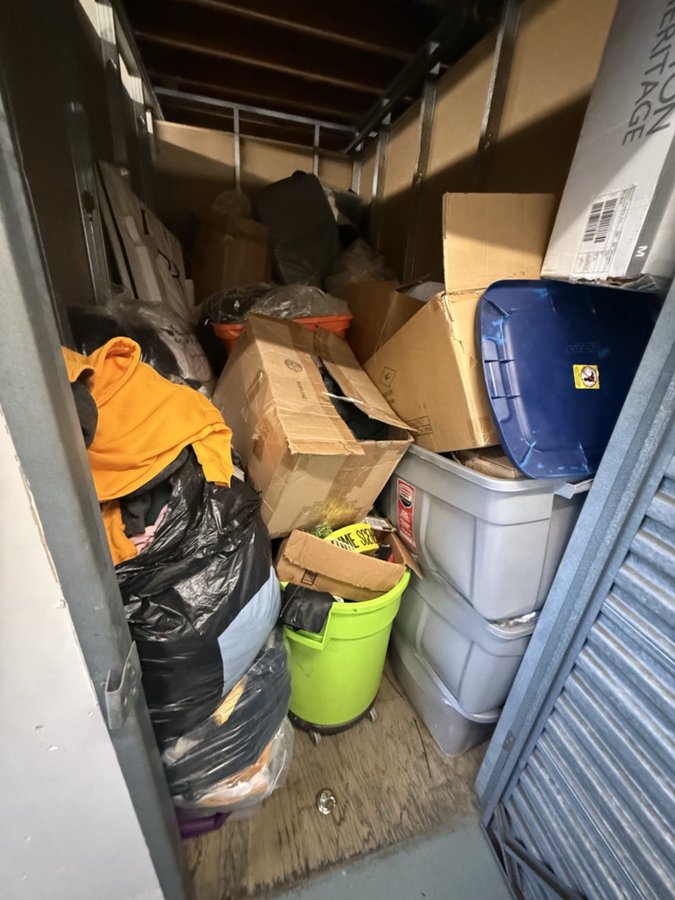 5 x 10 storage unit in Montebello, CA