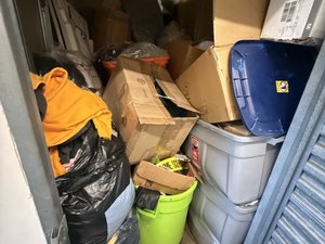 5 x 10 storage unit in Montebello, CA