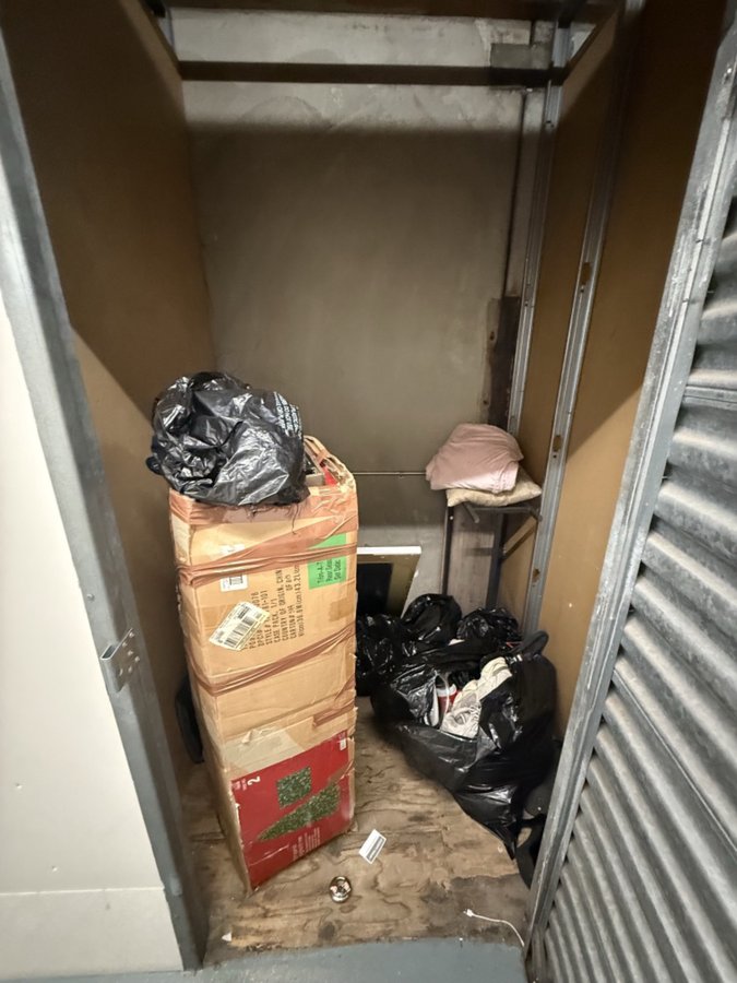 5 x 5 storage unit in Montebello, CA