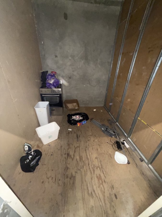 7 x 10 storage unit in Montebello, CA