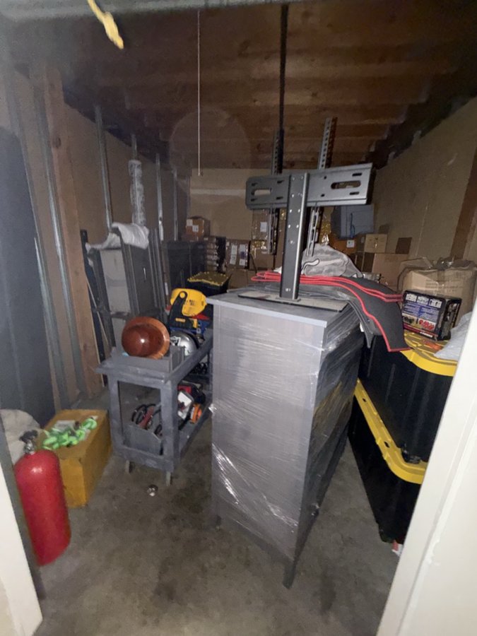 10 x 15 storage unit in Montebello, CA
