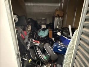 7 x 10 storage unit in Montebello, CA