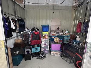 10 x 10 unit in Saint Paul