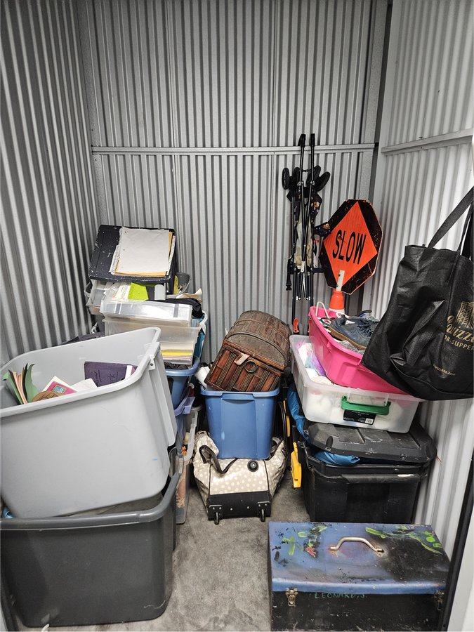 5 x 5 storage unit in Louisville, KY