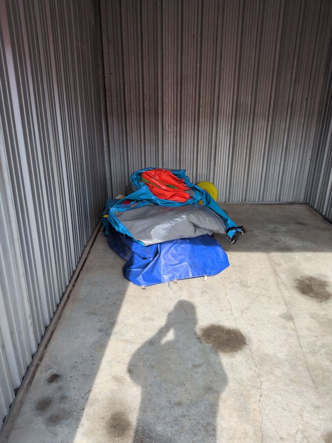10 x 15 storage unit in Taylor, MI