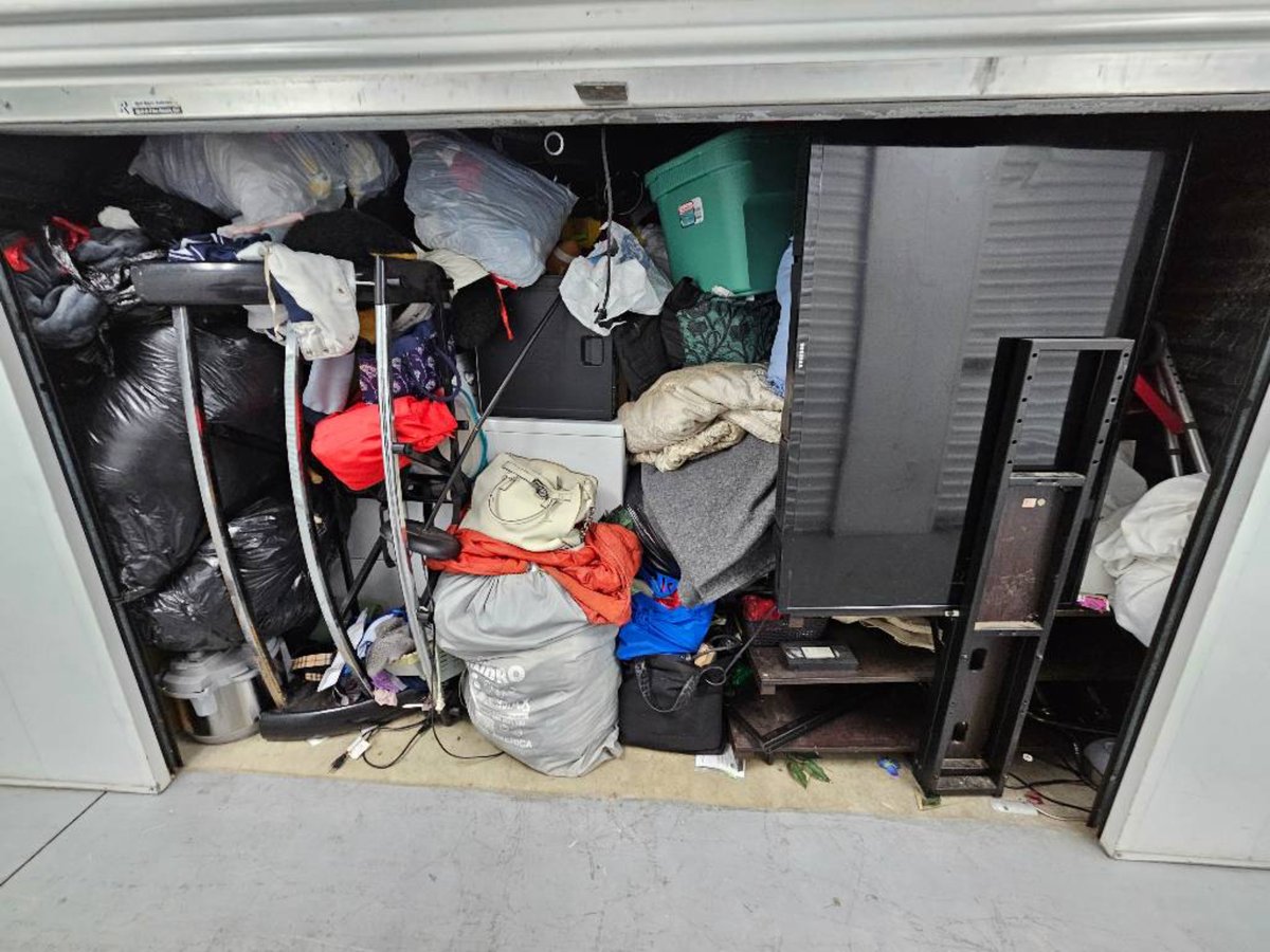 10 x 10 storage unit in Columbus, OH