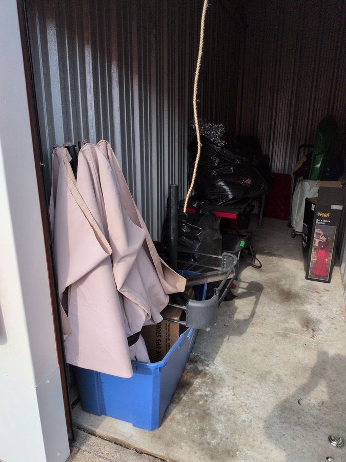 5 x 15 storage unit in Taylor, MI