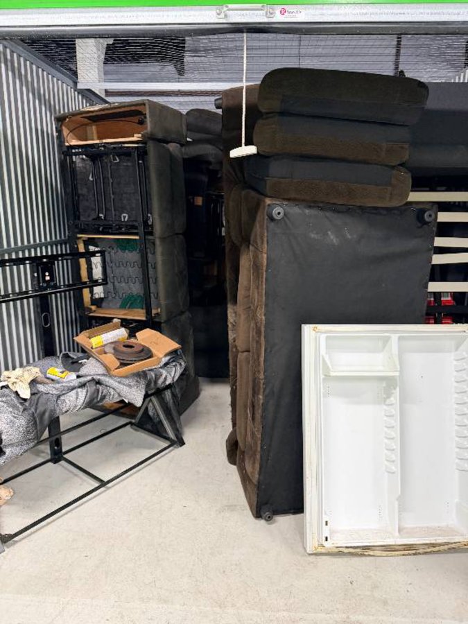 10 x 30 storage unit in Milwaukee, WI