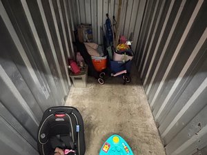 5 x 10 unit in Dania Beach