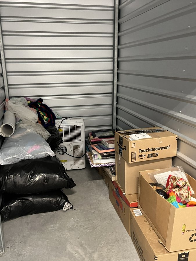5 x 10 storage unit in Tacoma, WA