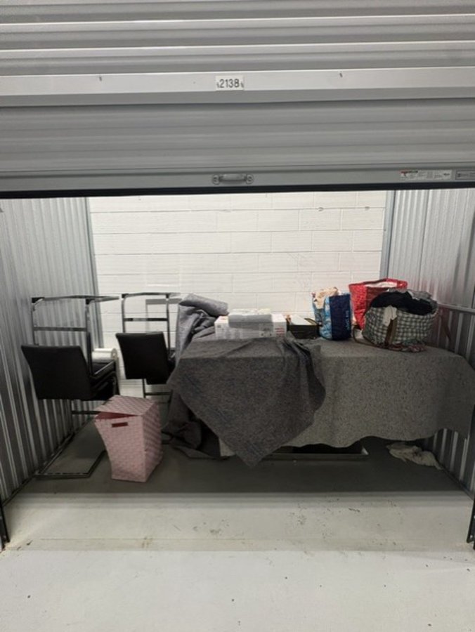 10 x 5 storage unit in Cicero, IL