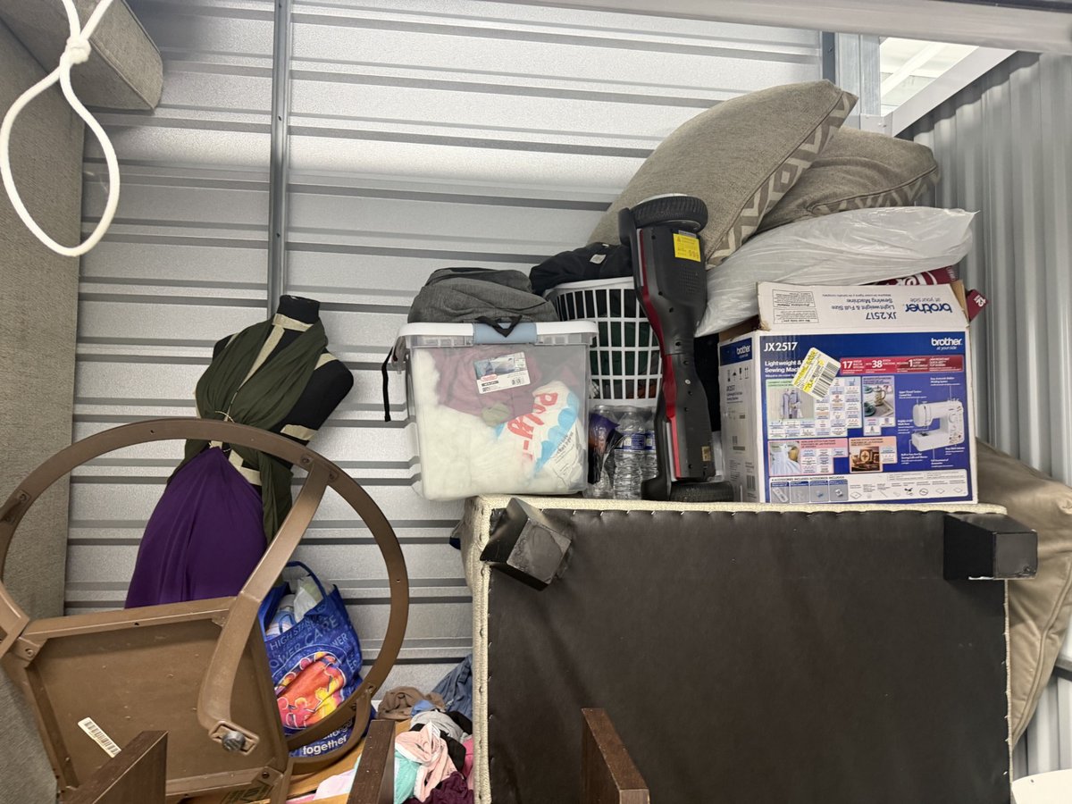 10 x 5 storage unit in Charlotte, NC