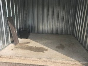10 x 10 unit in Ypsilanti
