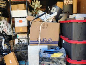 10 x 20 unit in Dixon