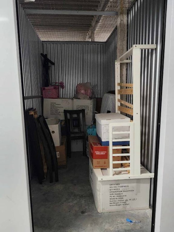 5 x 10 storage unit in Chicago, IL