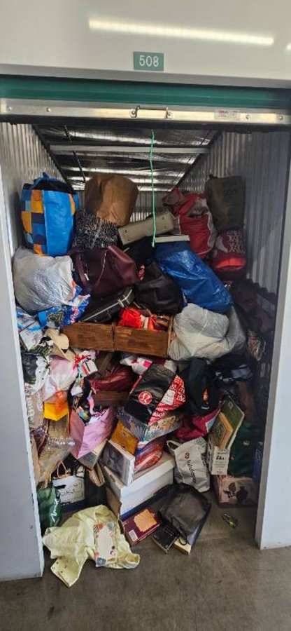 5 x 10 storage unit in Santa Monica, CA