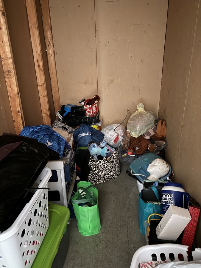 5 x 10 storage unit in Jacksonville, NC