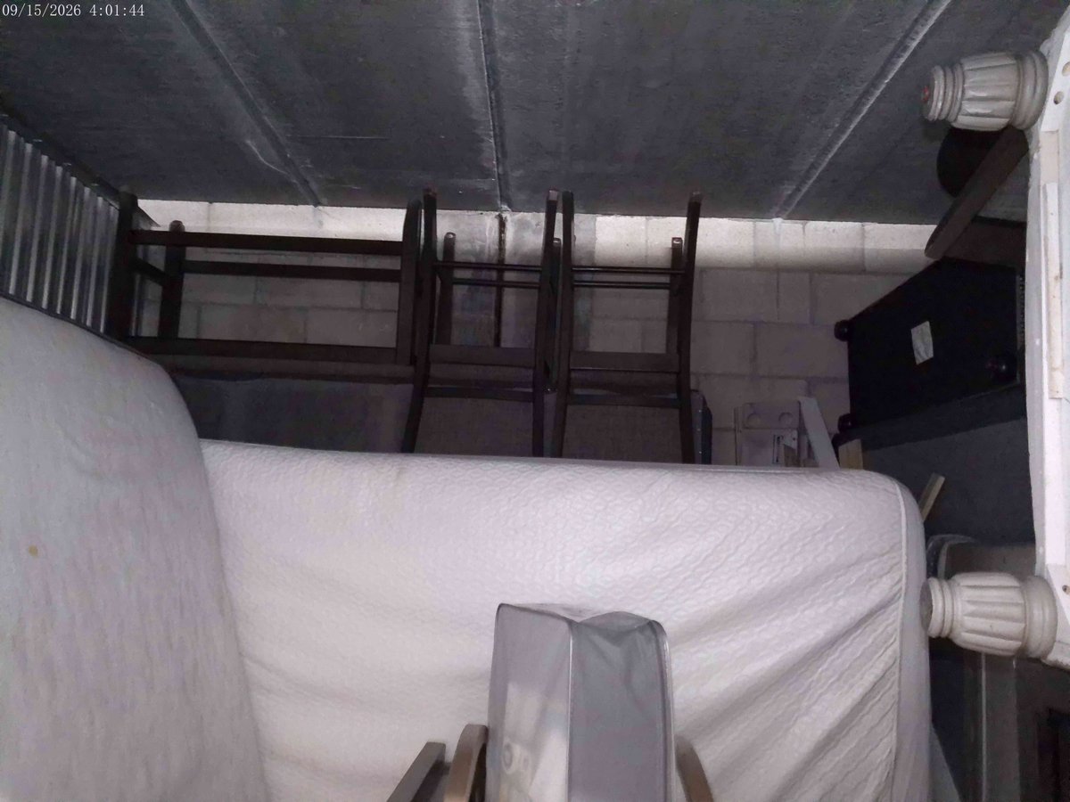 10 x 10 storage unit in Pembroke Pines , FL
