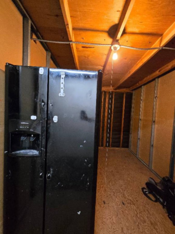8 x 11 storage unit in Claremont, CA