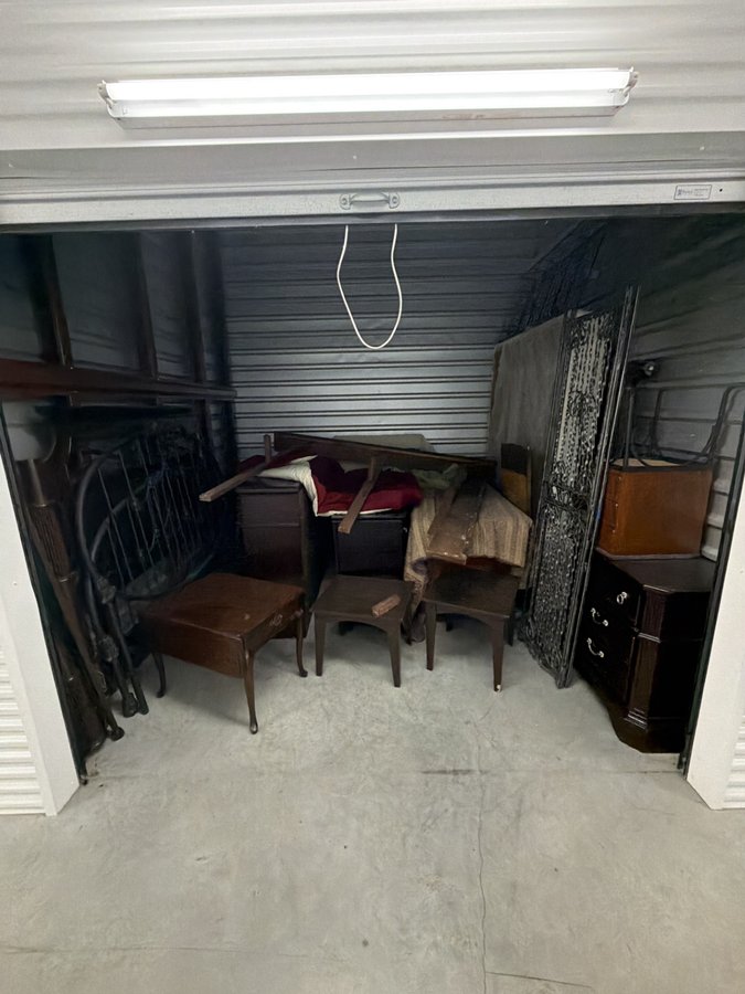 10 x 10 storage unit in Houston, TX