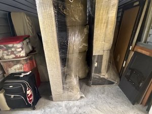 10 x 10 unit in Marietta