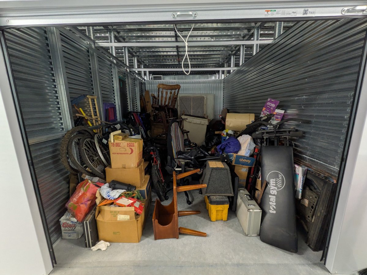 10 x 15 storage unit in Allentown, PA