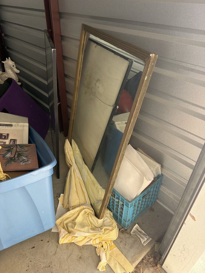 5 x 10 storage unit in Houston, TX