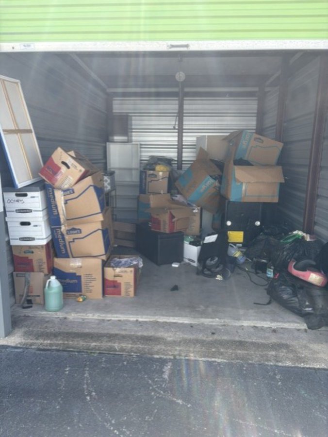 10 x 15 storage unit in Port Charlotte, FL