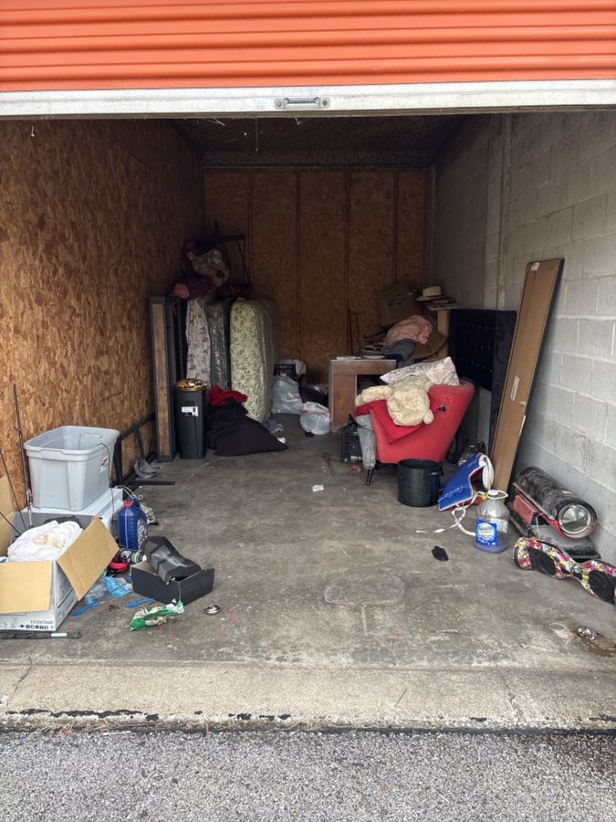 10 x 20 storage unit in Hammond, IN