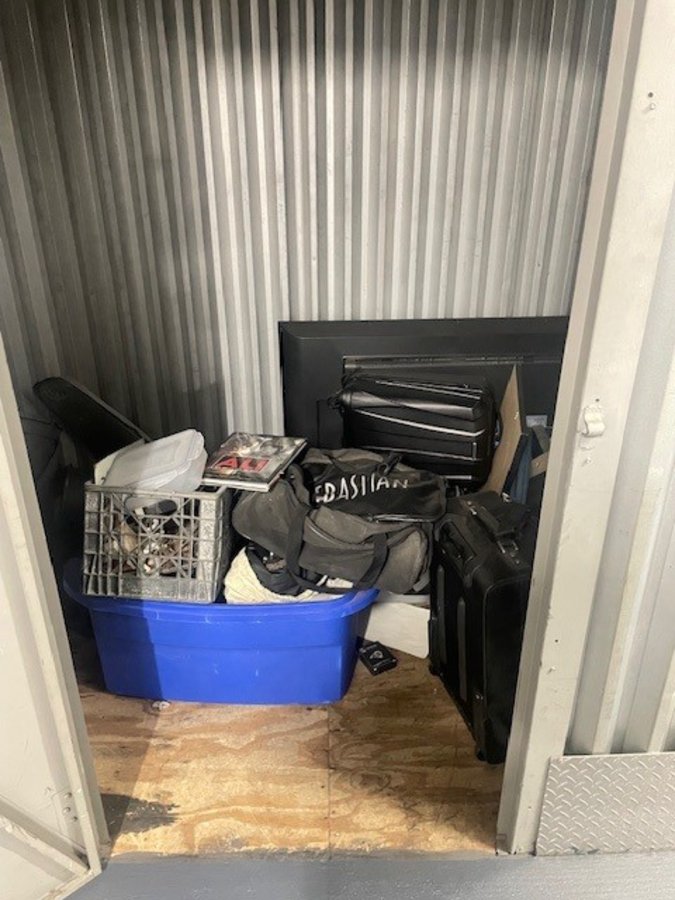 5 x 10 storage unit in Sylmar, CA