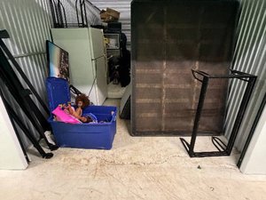 10 x 25 unit in Milwaukee